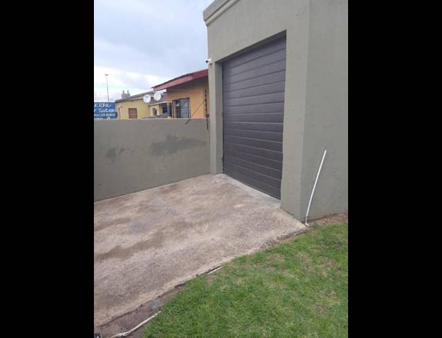 5 BEDROOM HOUSE FOR SALE IN KWA THEMA